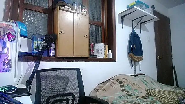 esjrobles online show from February 10, 2025, 4:08 am