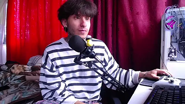 esjrobles online show from March 11, 2025, 4:18 pm