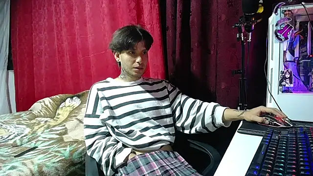 esjrobles online show from March 12, 2025, 5:02 am