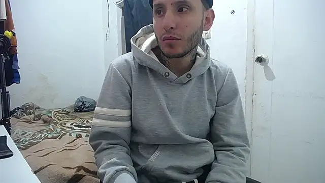 esjrobles online show from September 22, 2025, 12:40 pm