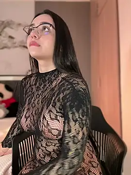 Pink Jazmin online show from March 27, 2026, 12:38 am