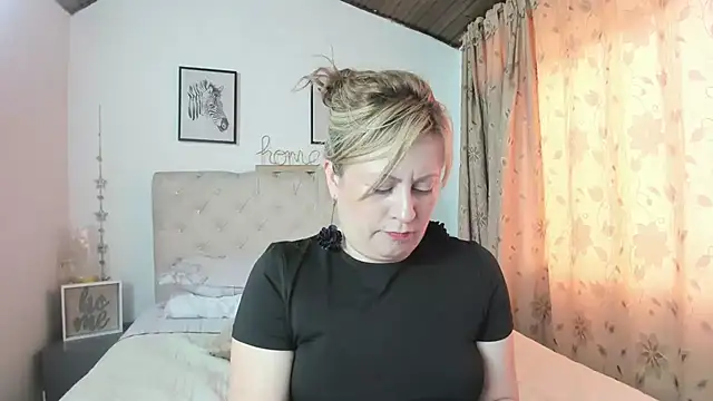 MonyCassius online show from February 24, 2025, 3:53 pm