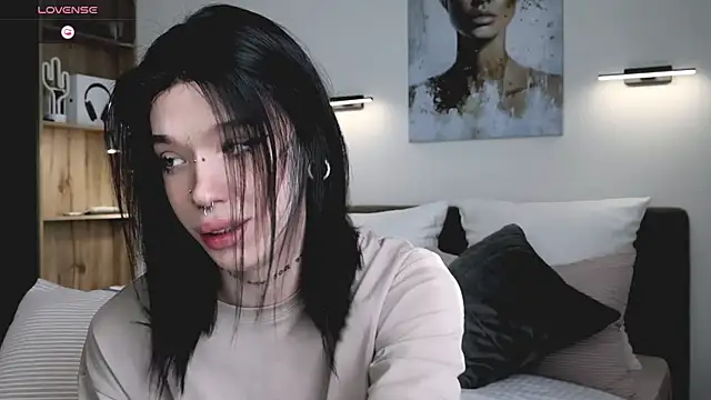 Dasha M online show from April 20, 2026, 1:03 pm