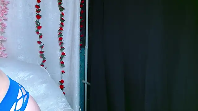 bellaa love  online show from January 23, 2025, 1:35 pm