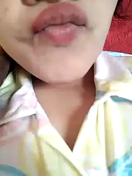 Snapshot of Anki-doll chatting on January 18, 2025, 10:06 am Anki-doll online show from January 18, 2025, 10:06 am