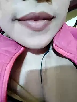 Snapshot of Anki-doll chatting on January 21, 2025, 12:07 pm Anki-doll online show from January 21, 2025, 12:07 pm
