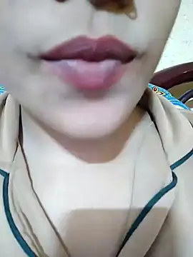 Snapshot of Anki-doll chatting on February 2, 2025, 12:57 pm Anki-doll online show from February 2, 2025, 12:57 pm