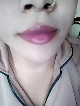 Snapshot of Anki-doll chatting on February 7, 2025, 6:14 am Anki-doll online show from February 7, 2025, 6:14 am