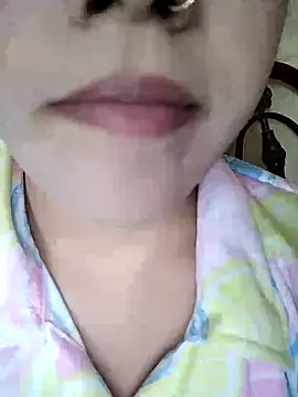 Snapshot of Anki-doll chatting on February 10, 2025, 6:09 am Anki-doll online show from February 10, 2025, 6:09 am