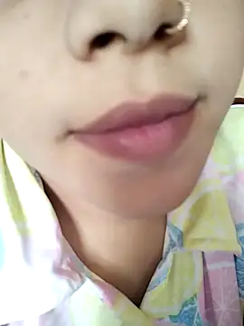 Snapshot of Anki-doll chatting on February 18, 2025, 6:15 am Anki-doll online show from February 18, 2025, 6:15 am