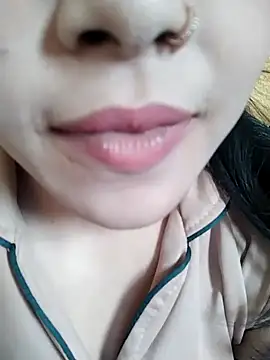 Snapshot of Anki-doll chatting on February 21, 2025, 9:56 am Anki-doll online show from February 21, 2025, 9:56 am