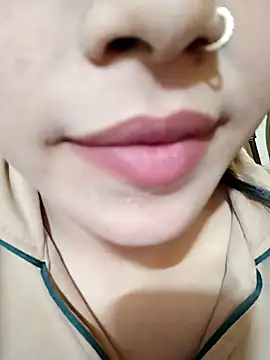 Snapshot of Anki-doll chatting on February 25, 2025, 12:24 pm Anki-doll online show from February 25, 2025, 12:24 pm