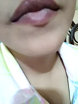 Snapshot of Anki-doll chatting on March 13, 2025, 12:46 pm Anki-doll online show from March 13, 2025, 12:46 pm