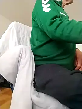 25mitch online show from November 1, 2025, 12:07 pm