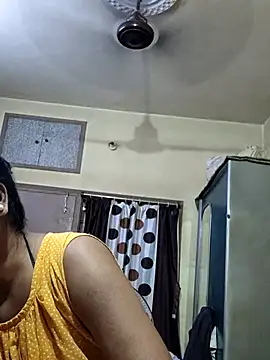 yoursweety09 online show from March 18, 2025, 1:31 pm