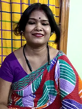 yoursweety09 online show from October 2, 2025, 1:56 am