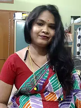 yoursweety09 online show from May 18, 2026, 7:03 am
