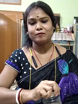 yoursweety09 online show from May 30, 2026, 2:14 pm