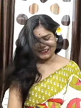 Snapshot of yoursweety09 chatting on July 15, 2026, 7:24 am yoursweety09 online show from July 15, 2026, 7:24 am