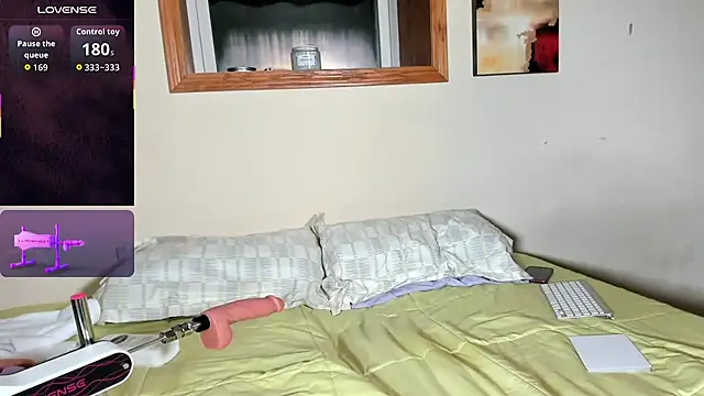 NinaRiveraXO online show from December 3, 2025, 3:25 am