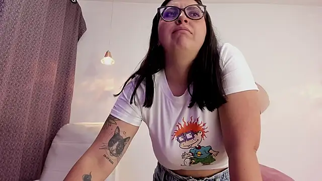 Vioolletta online show from October 24, 2025, 8:27 pm