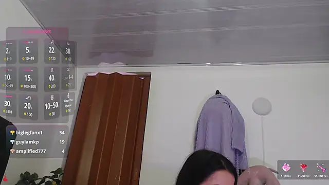 Snapshot of Laylafoxy_tay chatting on January 15, 2025, 6:01 am Laylafoxy tay online show from January 15, 2025, 6:01 am