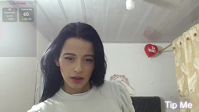Snapshot of Laylafoxy_tay chatting on February 27, 2025, 3:04 am Laylafoxy tay online show from February 27, 2025, 3:04 am
