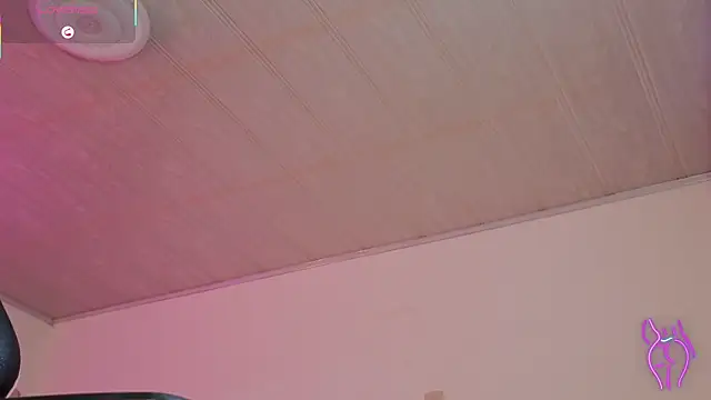 Laylafoxy tay online show from October 31, 2025, 3:18 am