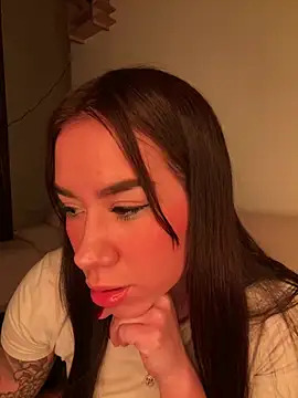 Snapshot of Im_Valen_Cute chatting on June 26, 2026, 3:22 am Im Valen Cute online show from June 26, 2026, 3:22 am