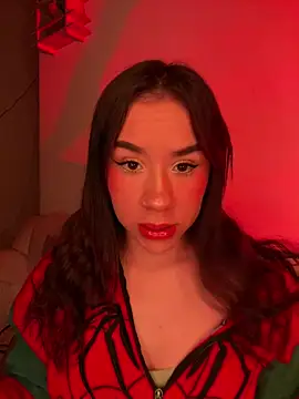 Snapshot of Im_Valen_Cute chatting on July 25, 2026, 2:31 am Im Valen Cute online show from July 25, 2026, 2:31 am
