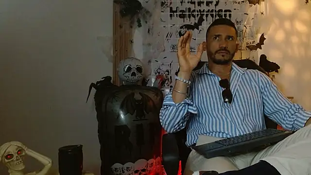 Reiko 85  online show from October 23, 2025, 7:45 pm