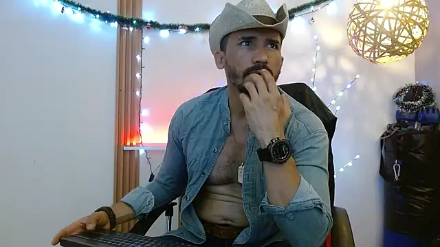 Reiko 85  online show from December 16, 2025, 2:55 pm