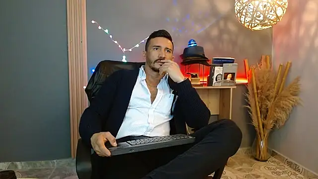 Reiko 85  online show from March 30, 2026, 6:42 pm