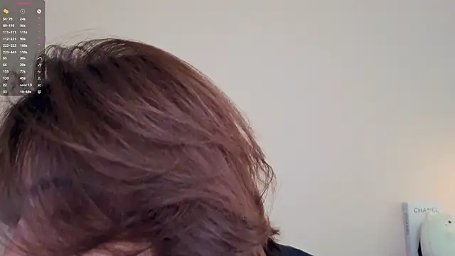 Snapshot of DracosMoon chatting on April 25, 2026, 7:22 am DracosMoon online show from April 25, 2026, 7:22 am