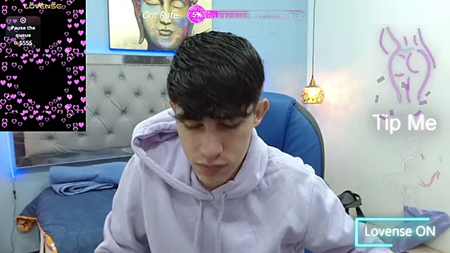 Snapshot of Dyla_n18 chatting on March 17, 2025, 12:30 am Dyla n18 online show from March 17, 2025, 12:30 am
