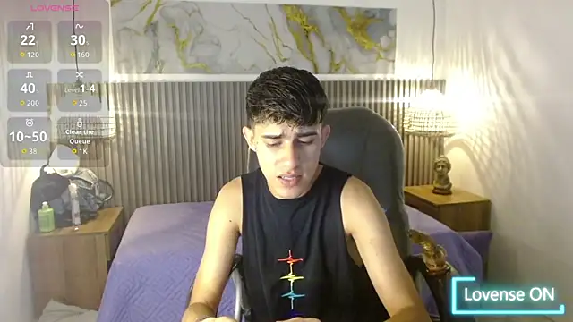 Snapshot of Dyla_n18 chatting on October 4, 2025, 9:35 pm Dyla n18 online show from October 4, 2025, 9:35 pm