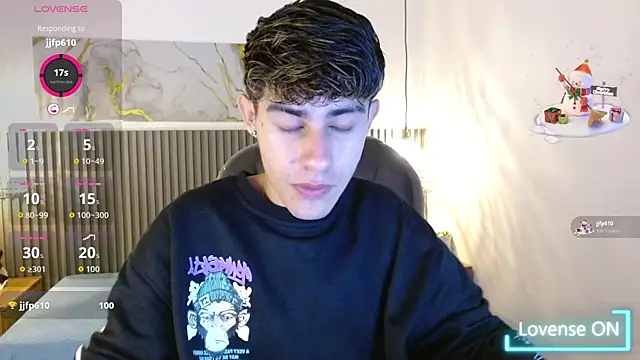 Dyla n18 online show from November 10, 2025, 7:35 pm