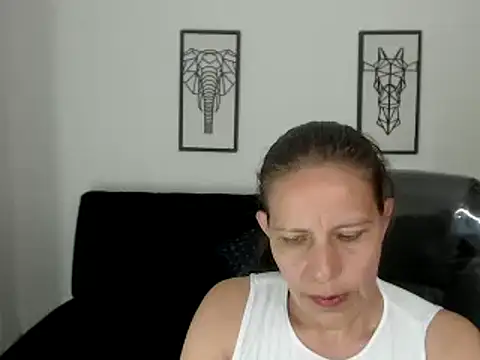 Milf karlye online show from January 18, 2025, 7:28 am