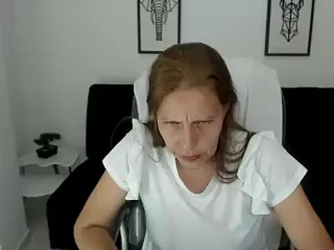 Milf karlye online show from March 2, 2025, 12:53 am