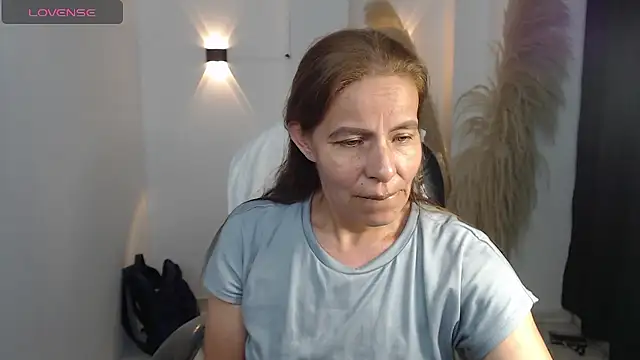 Milf karlye online show from January 14, 2026, 5:24 am