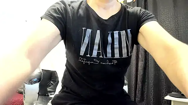 Snapshot of Milf_karlye chatting on July 16, 2026, 2:06 am Milf karlye online show from July 16, 2026, 2:06 am