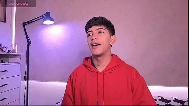 teobowny  online show from February 4, 2026, 12:55 pm