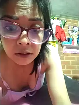 Vanessagirld online show from December 17, 2024, 10:54 pm