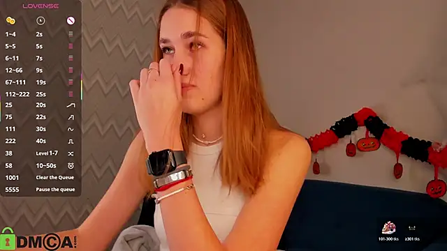 Jennifer Wadee online show from October 30, 2025, 11:38 pm