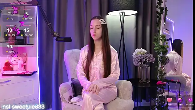 Anal Girl  online show from March 25, 2026, 4:35 pm