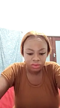 Luciouslips00 online show from January 22, 2025, 5:28 pm