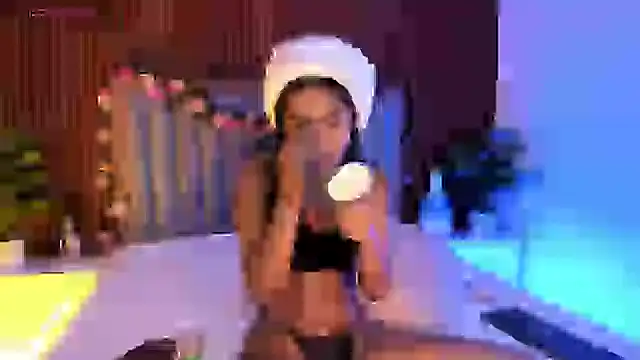 Lucy Frazier online show from December 27, 2024, 12:01 pm