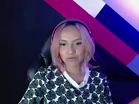 Alterego1   online show from January 7, 2025, 8:52 pm