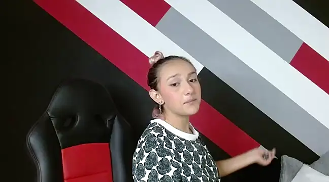 Alterego1   online show from January 23, 2025, 6:14 pm