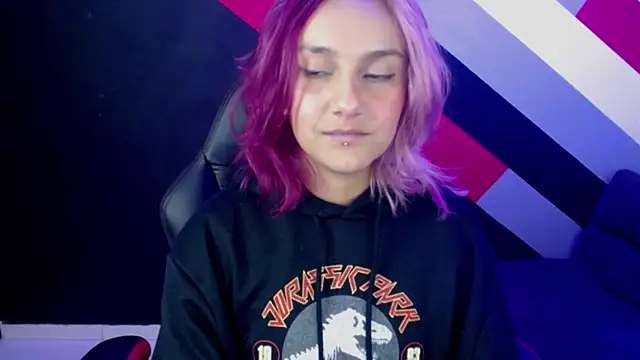 Alterego1   online show from February 25, 2025, 9:02 pm